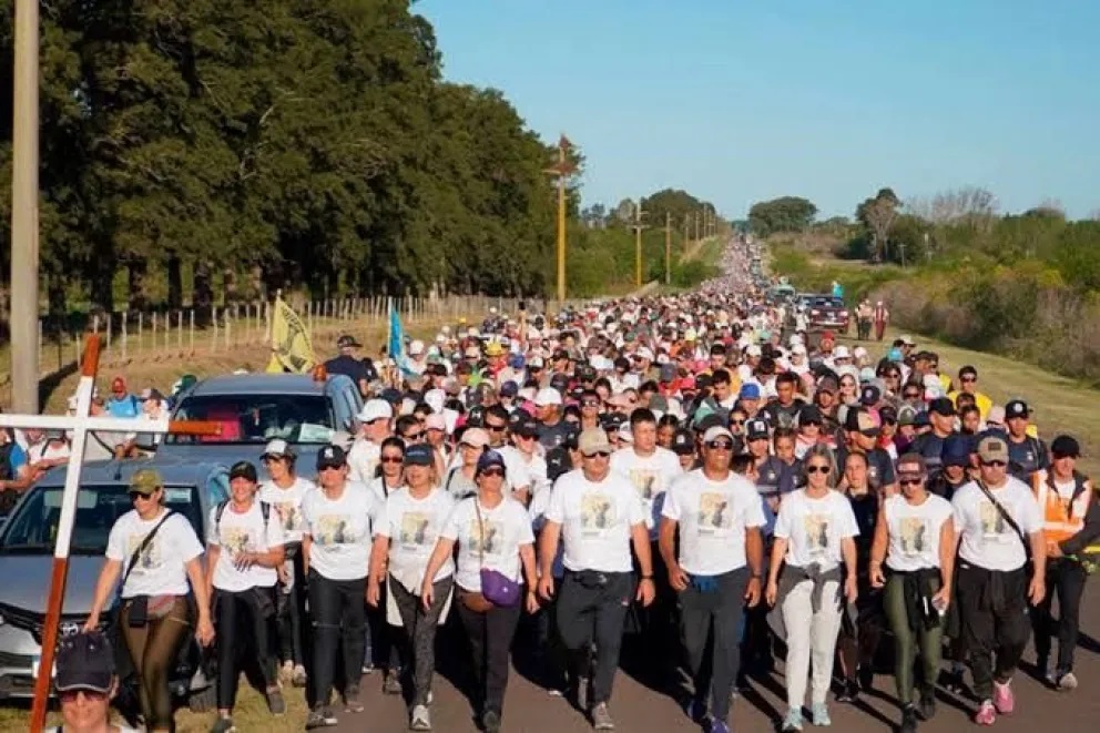 La Peregrinación de los Pueblos transita sus últimos kilómetros y llegará a las 18 a Paraná