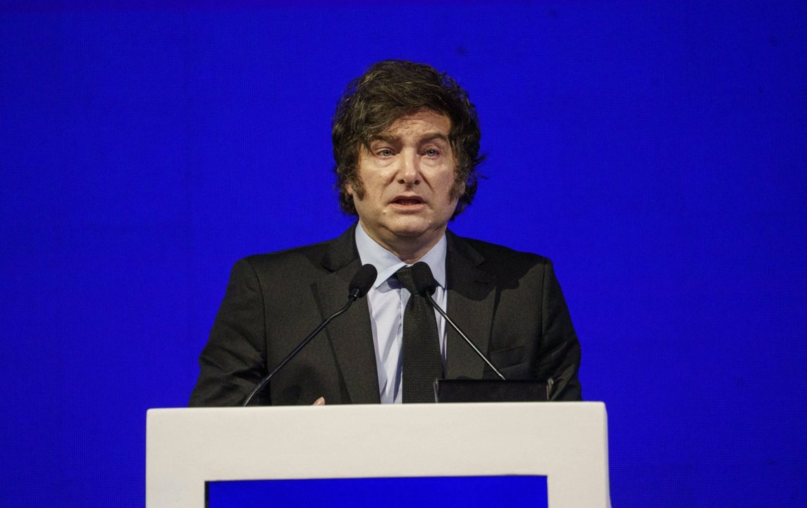 Milei redobla sus ataques contra Pedro Sánchez: lo acusó de “ladrón” y lo comparó con el kirchnerismo